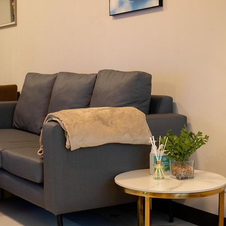 Cityscape View 2Br In Uptown Bgc W 200Mbps Wifi Taguig Exterior foto